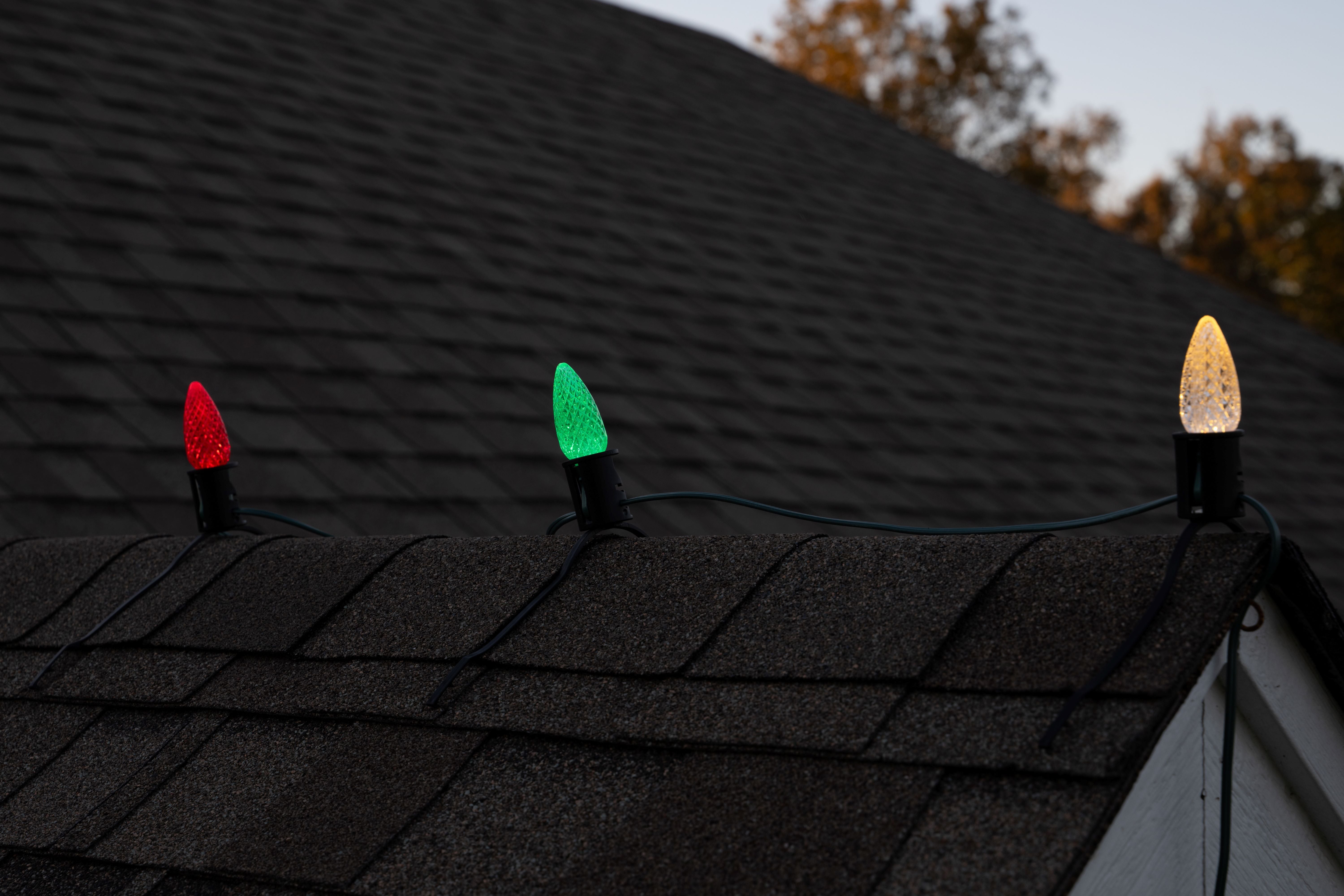 Ridgeline Stringer Kit Red, Green & Warm White Lawn & Light