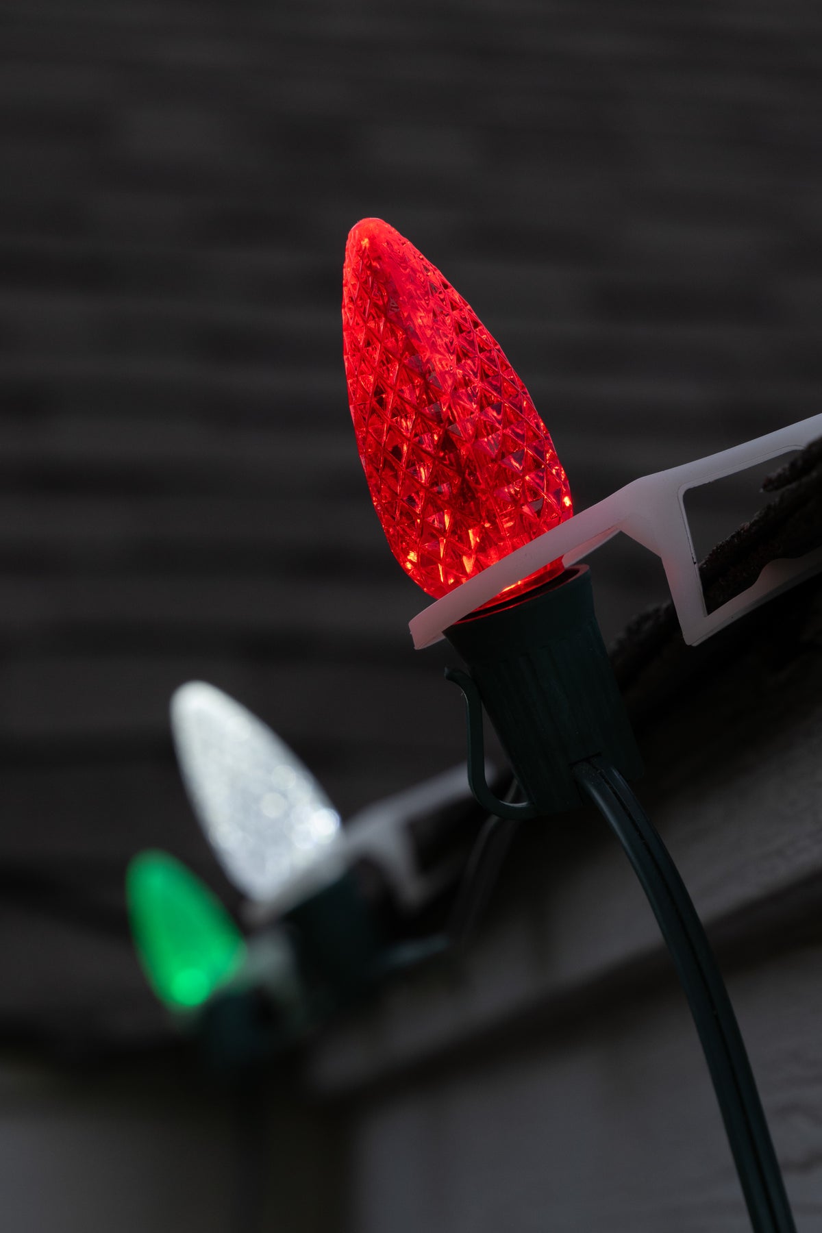 Shingle & Gutter Stringer Kit - Red, Green & Cool White - Per 10 Foot Section