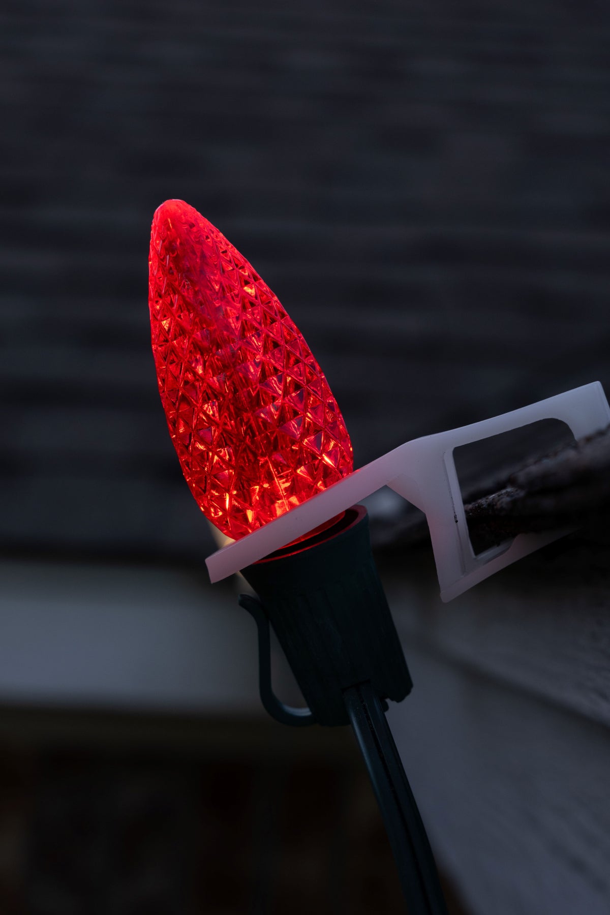 Shingle & Gutter Stringer Kit - Red & Cool White Alternating - Per 10 Foot Section