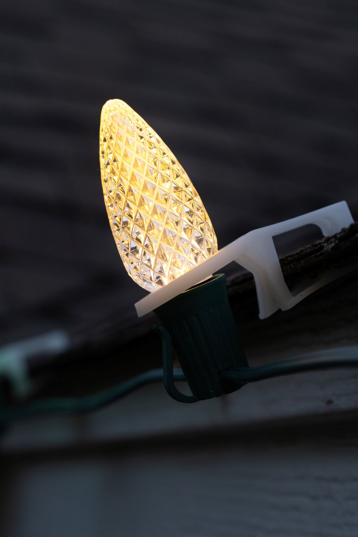 Shingle & Gutter Stringer Kit - Warm White - Per 10 Foot Section